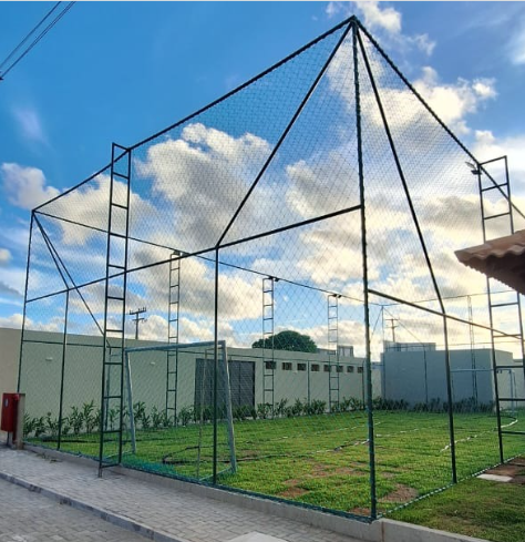 QUADRA POLIESPORTIVA MAX CARNEIROS